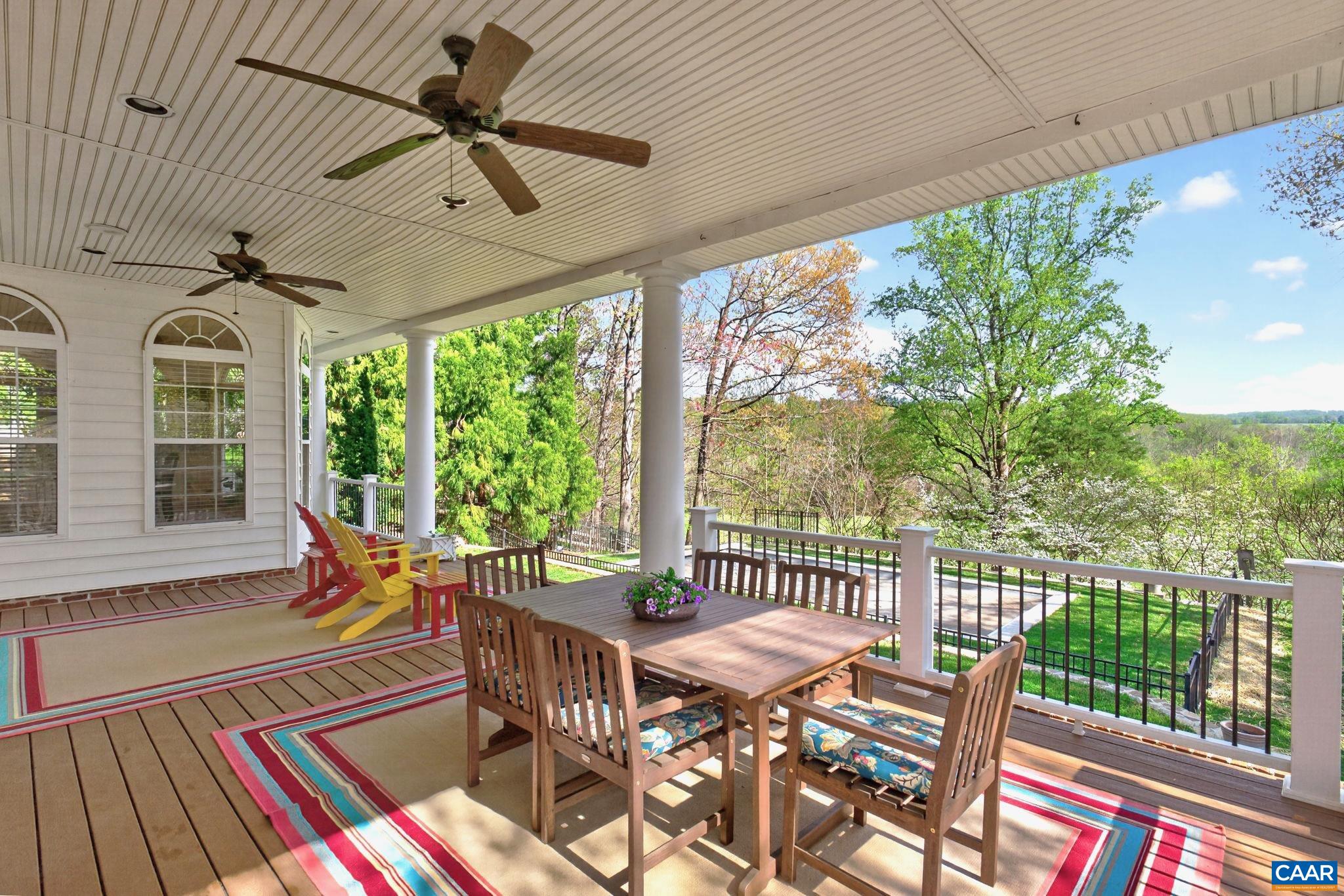 1113 RIVER OAKS LN