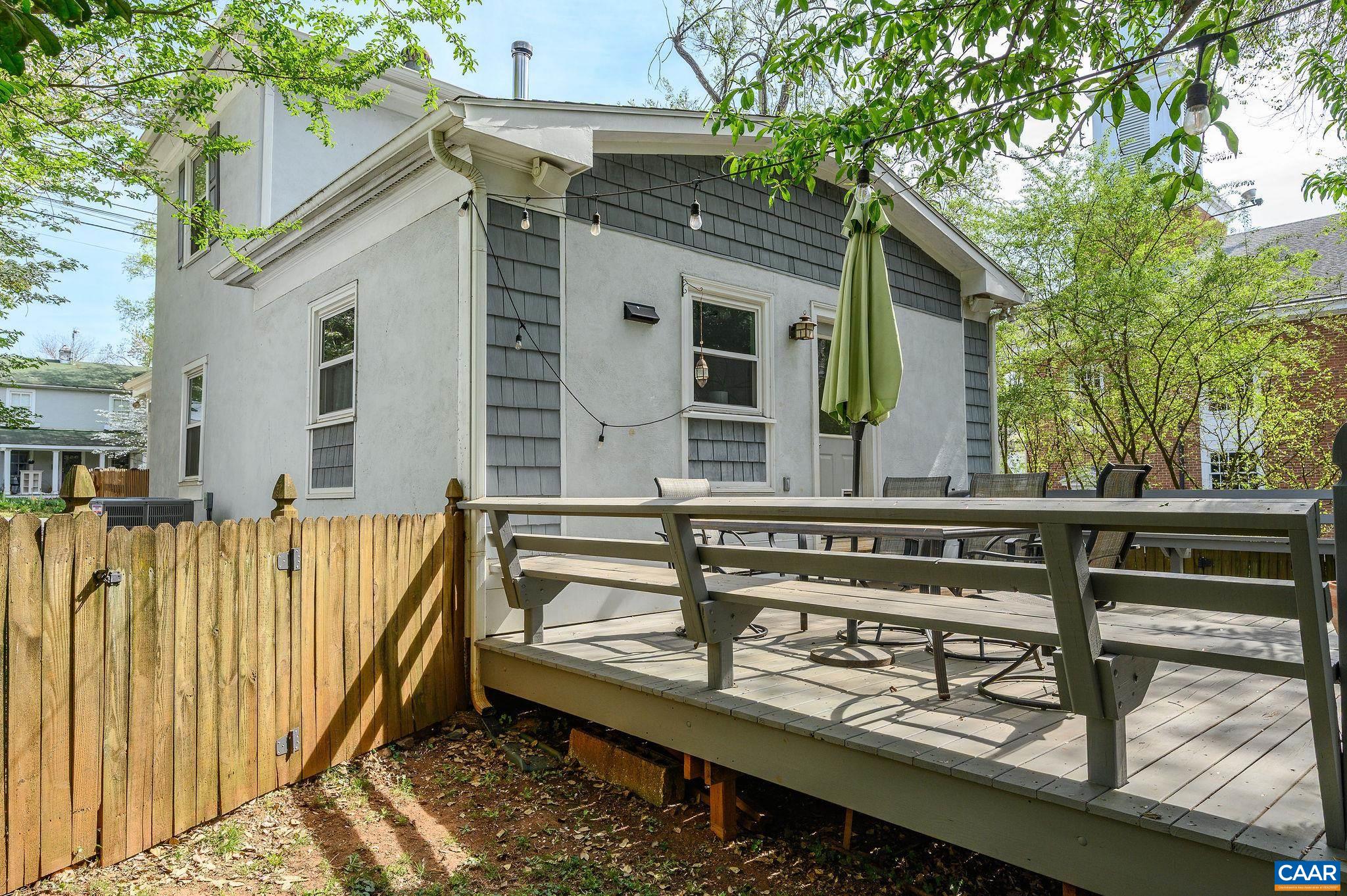 822 MONTICELLO AVE