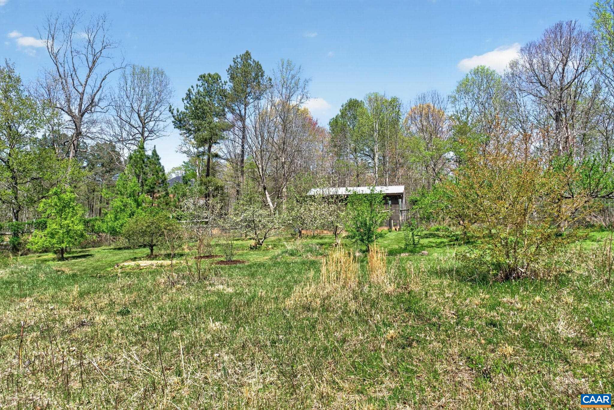 7087 DICK WOODS RD