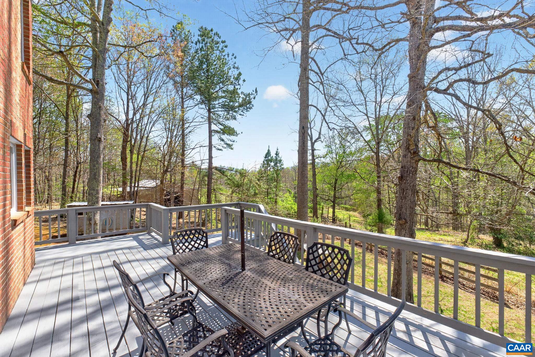 7087 DICK WOODS RD