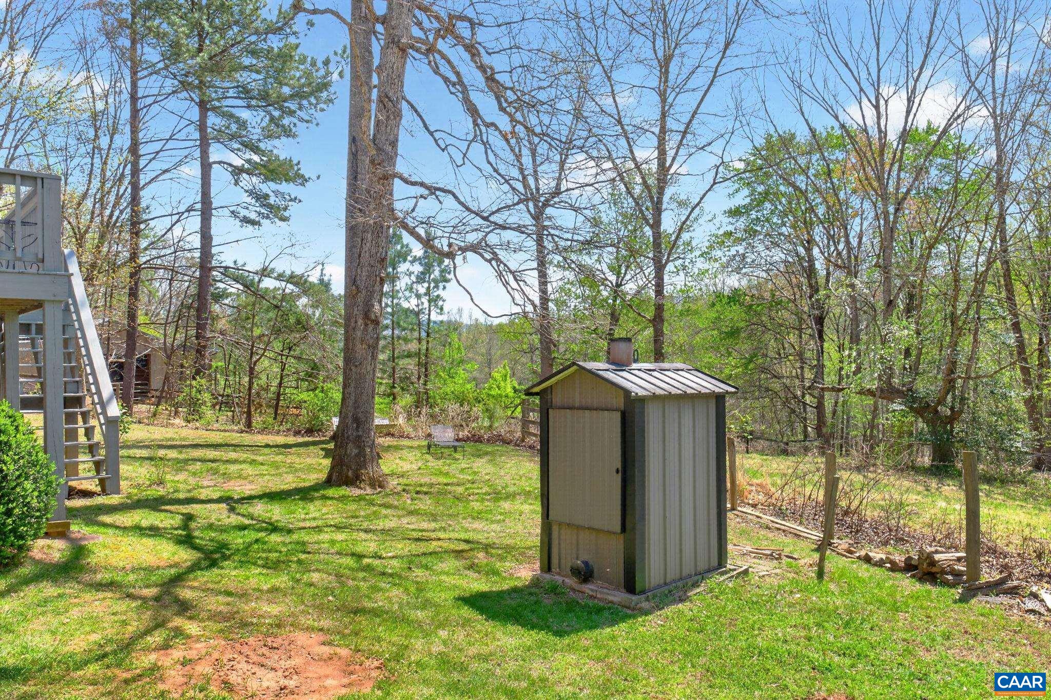 7087 DICK WOODS RD