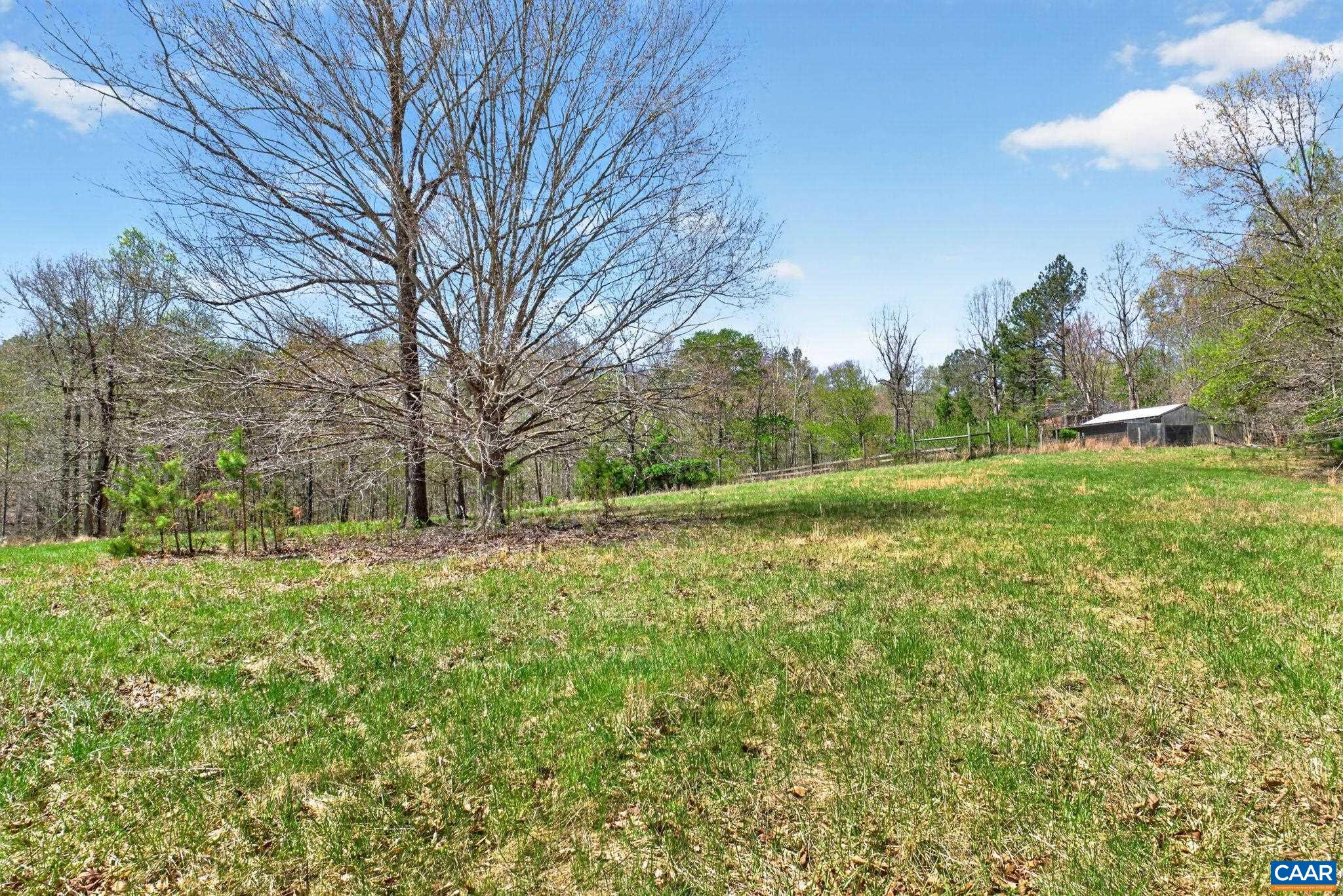 7087 DICK WOODS RD