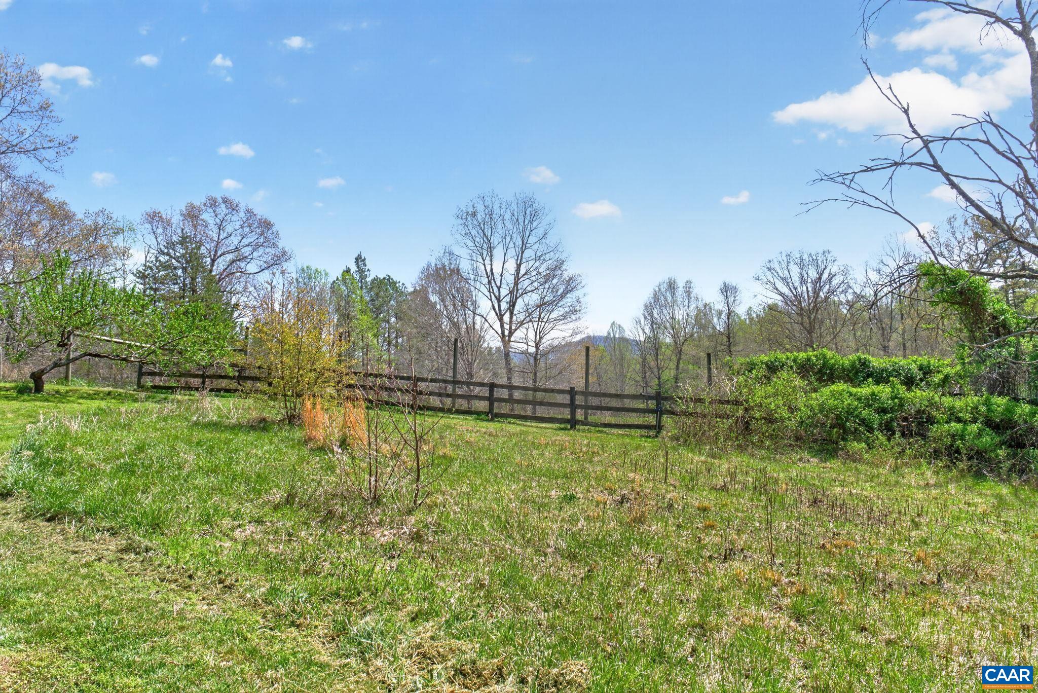 7087 DICK WOODS RD