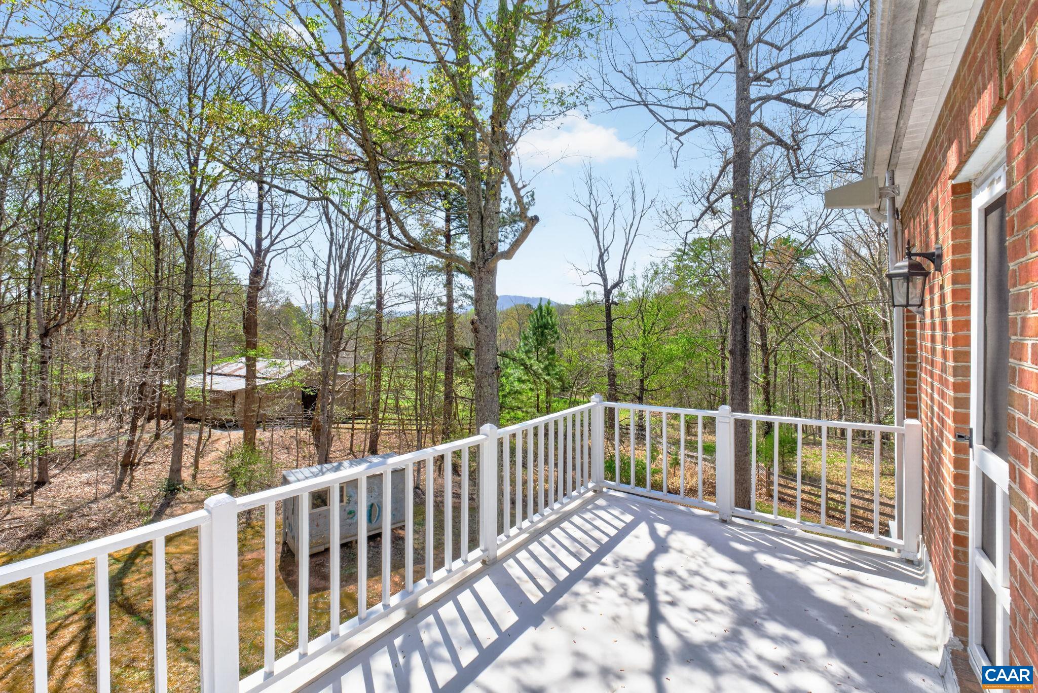 7087 DICK WOODS RD