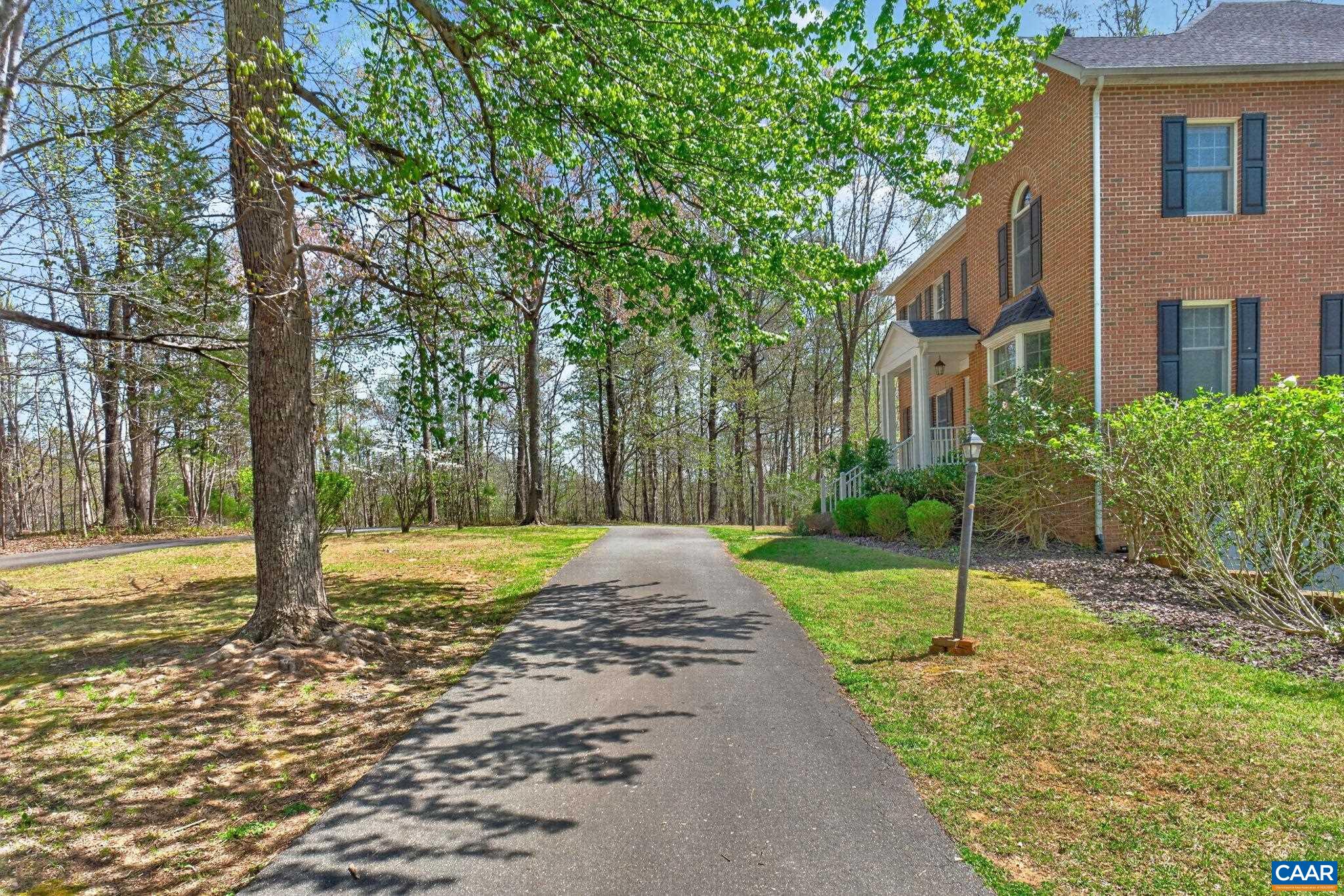 7087 DICK WOODS RD