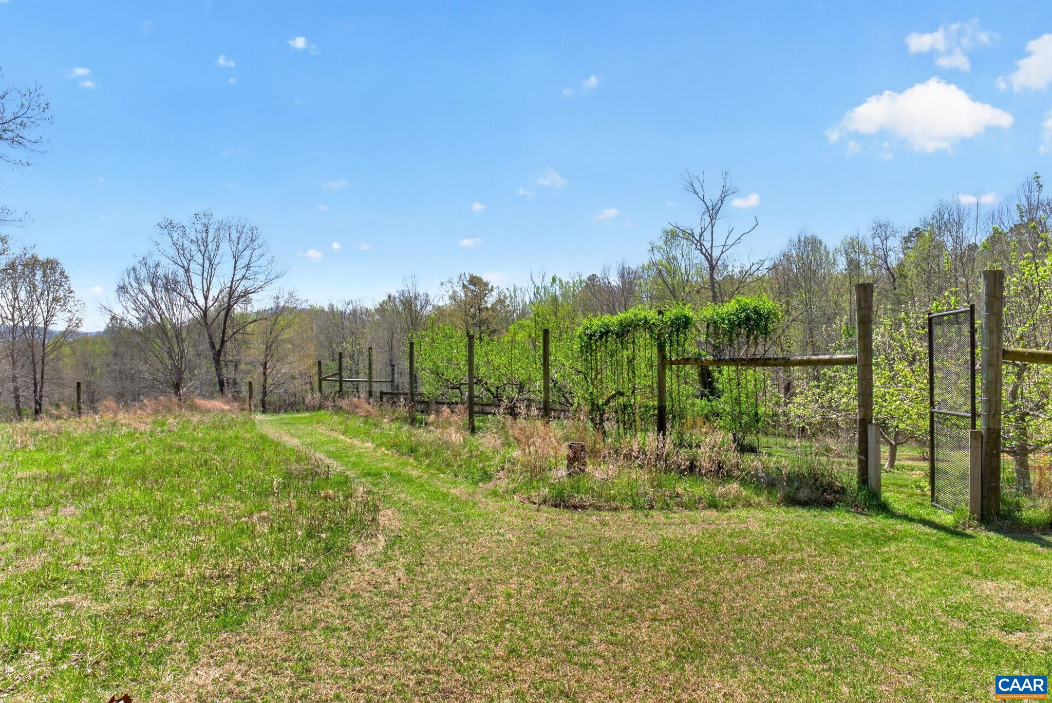 7087 DICK WOODS RD