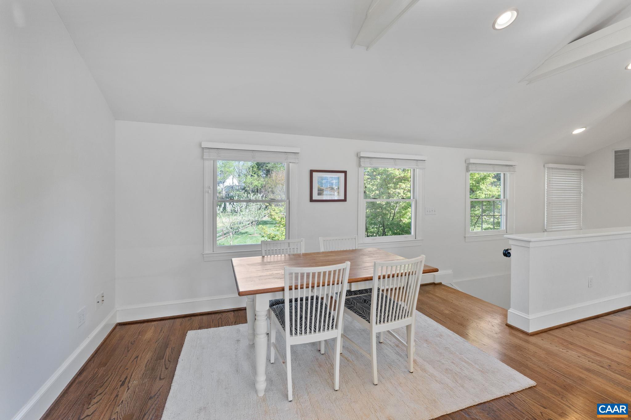 101 CAVALIER DR