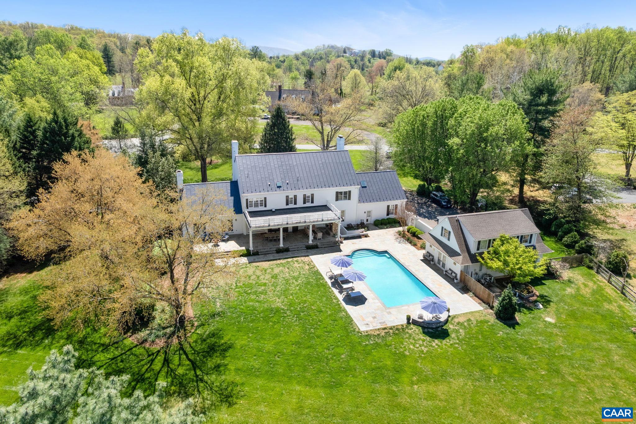 101 CAVALIER DR