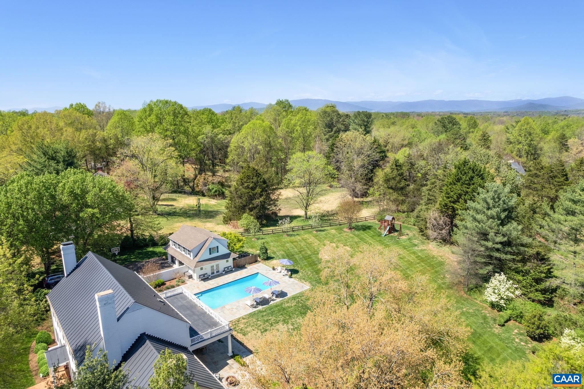 101 CAVALIER DR