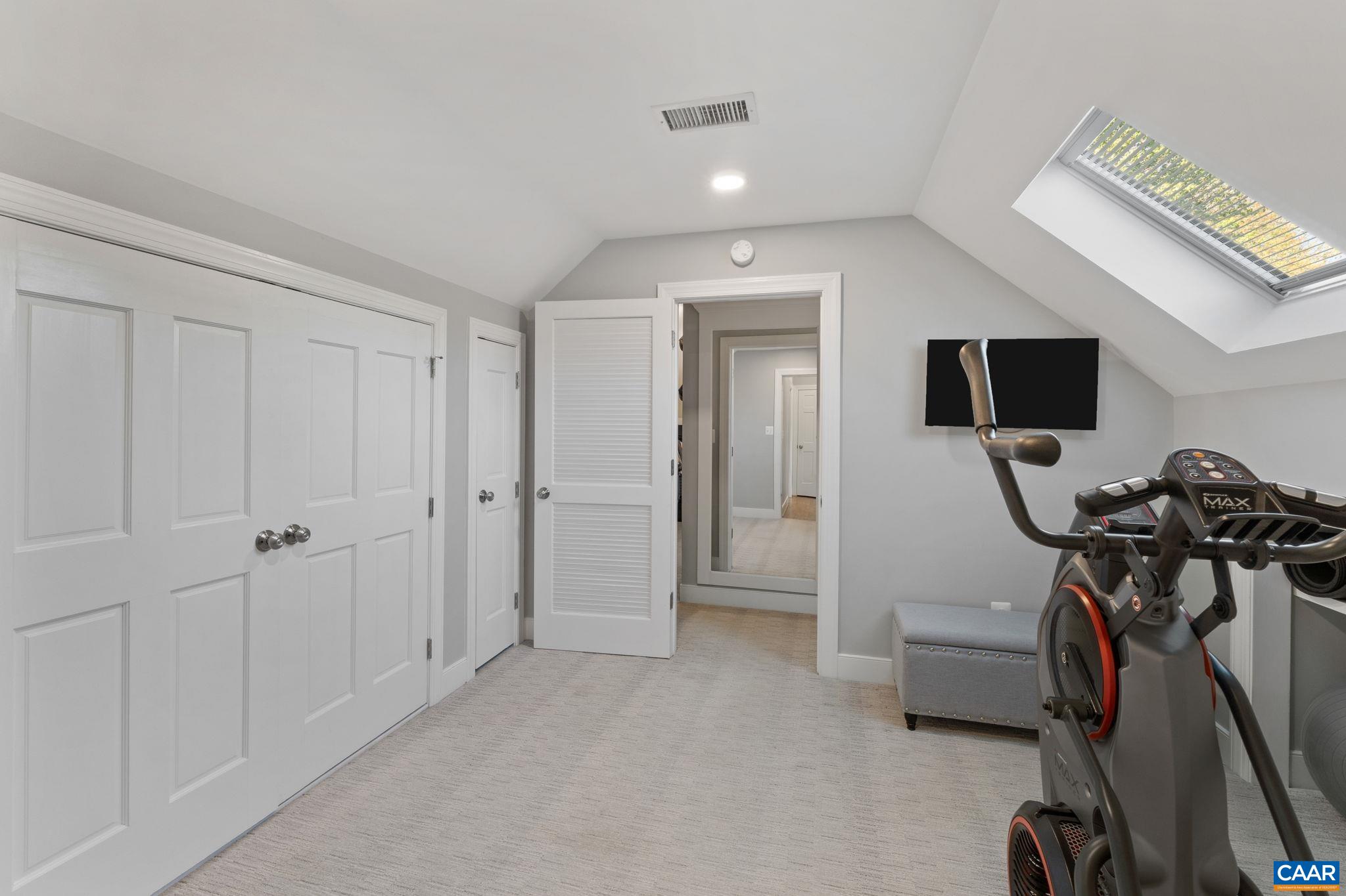 101 CAVALIER DR