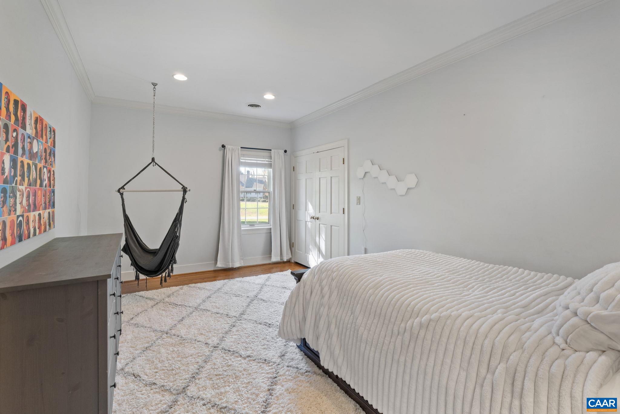 101 CAVALIER DR