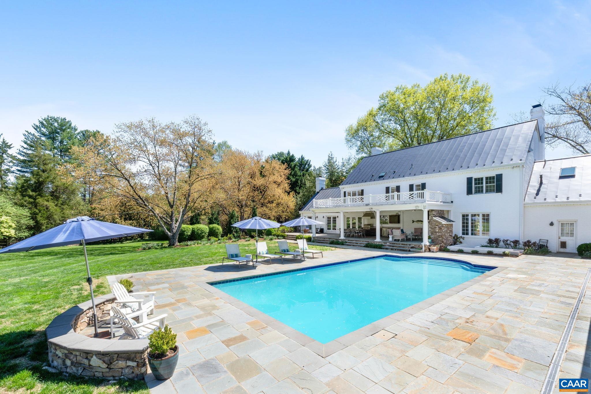 101 CAVALIER DR