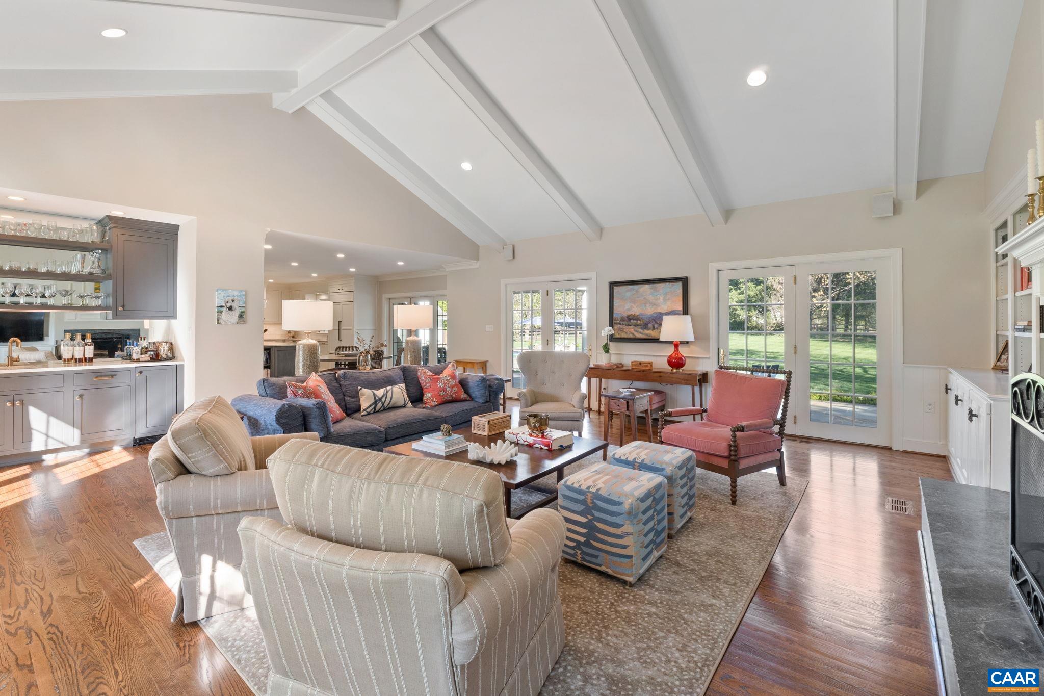 101 CAVALIER DR