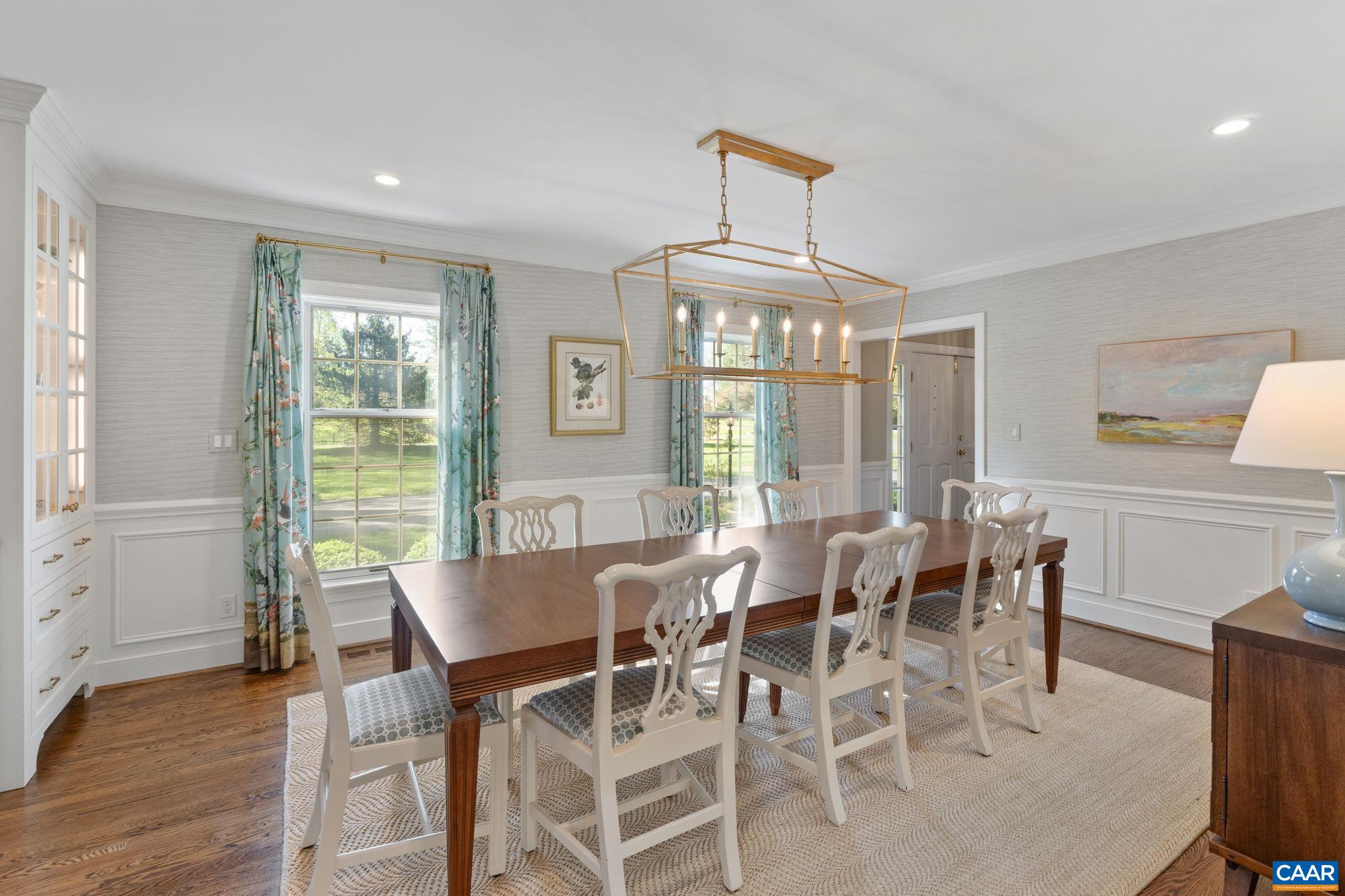 101 CAVALIER DR