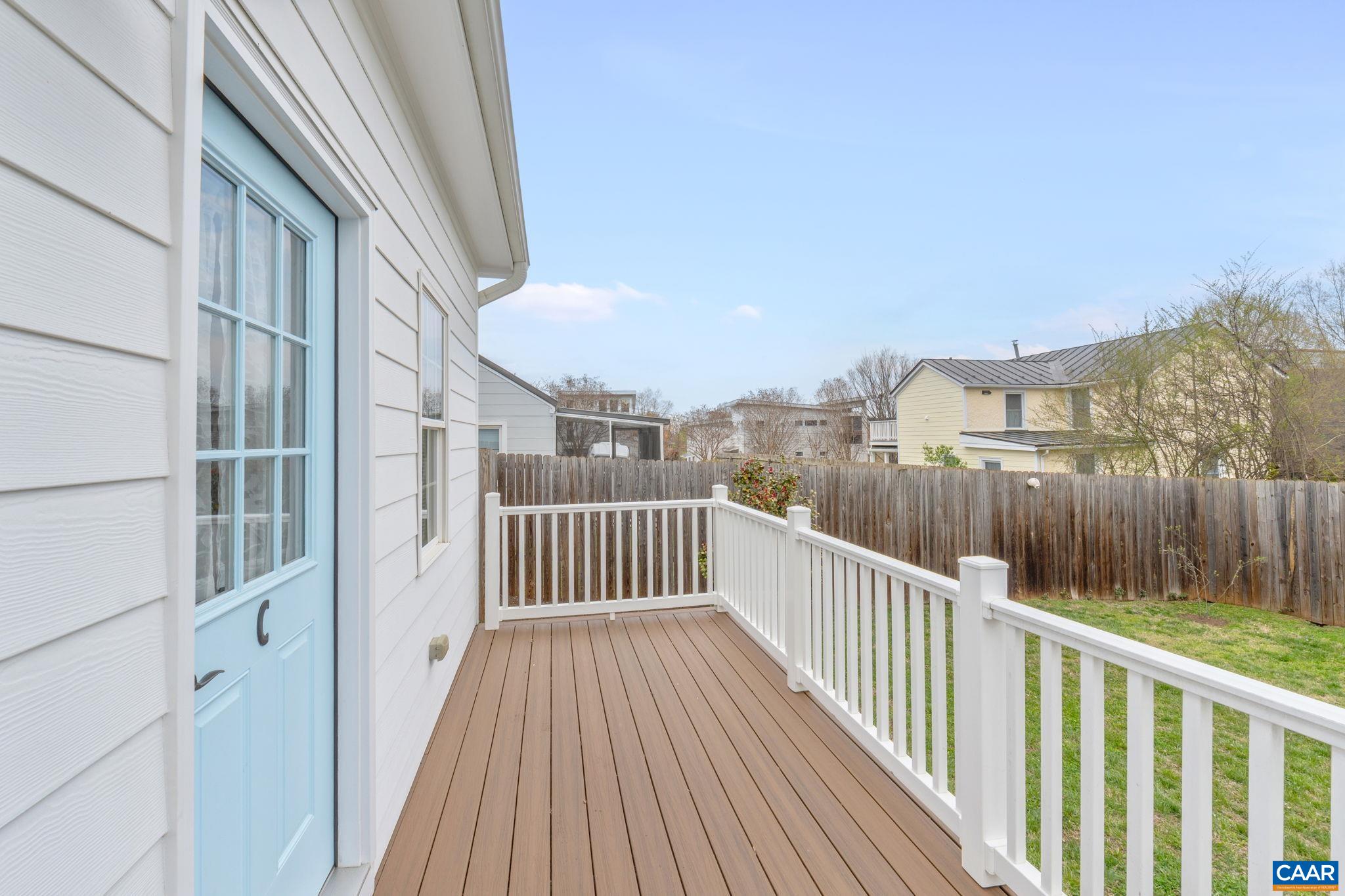 207 DOUGLAS AVE Unit: C