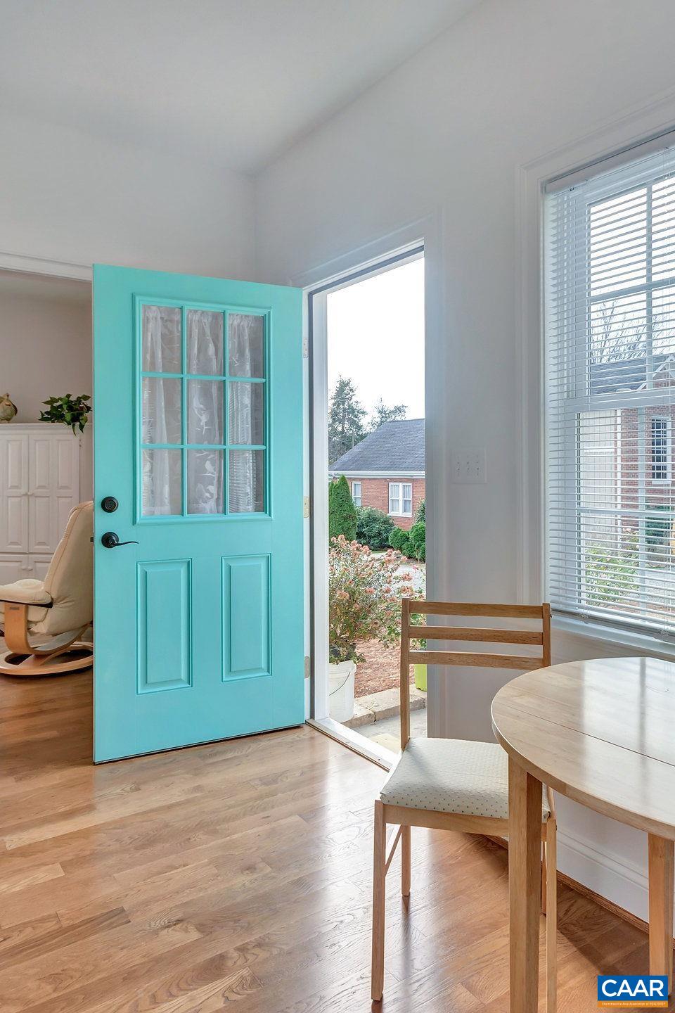 207 DOUGLAS AVE Unit: C