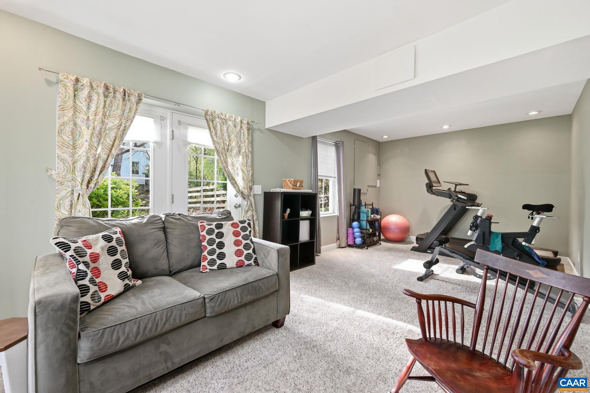 1009 STONEWOOD DR