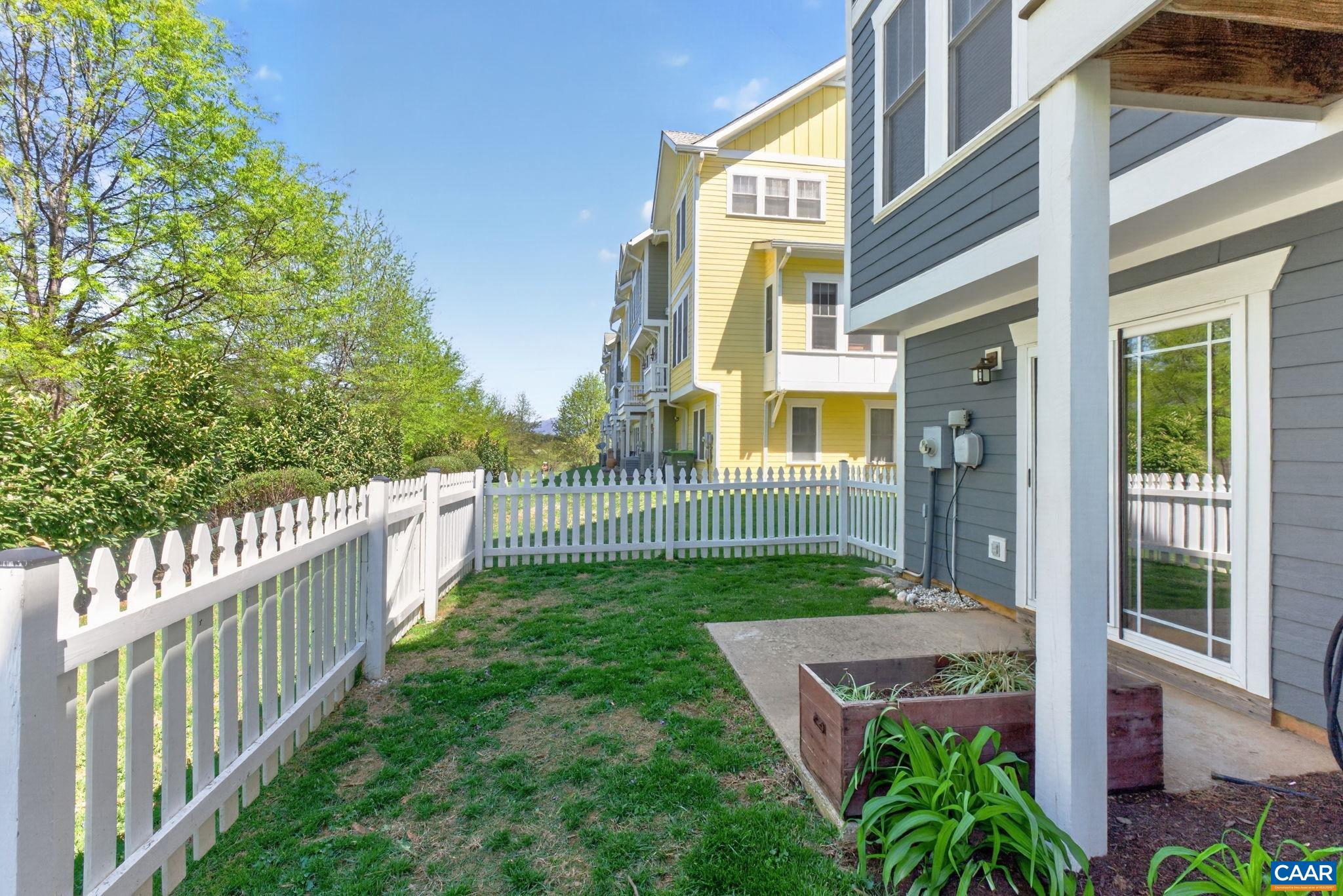 1719 PAINTED SKY TER