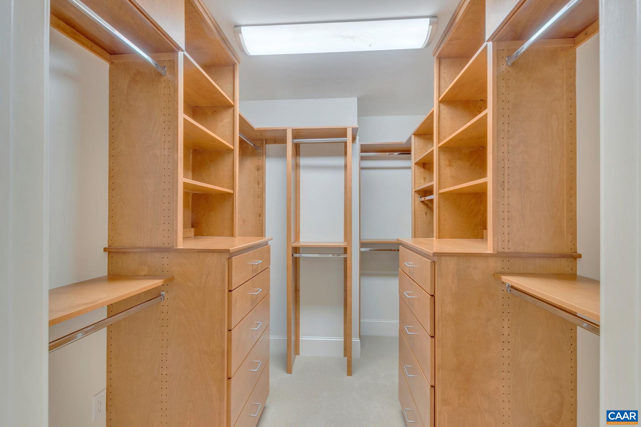 210 NE 10TH ST Unit: 103