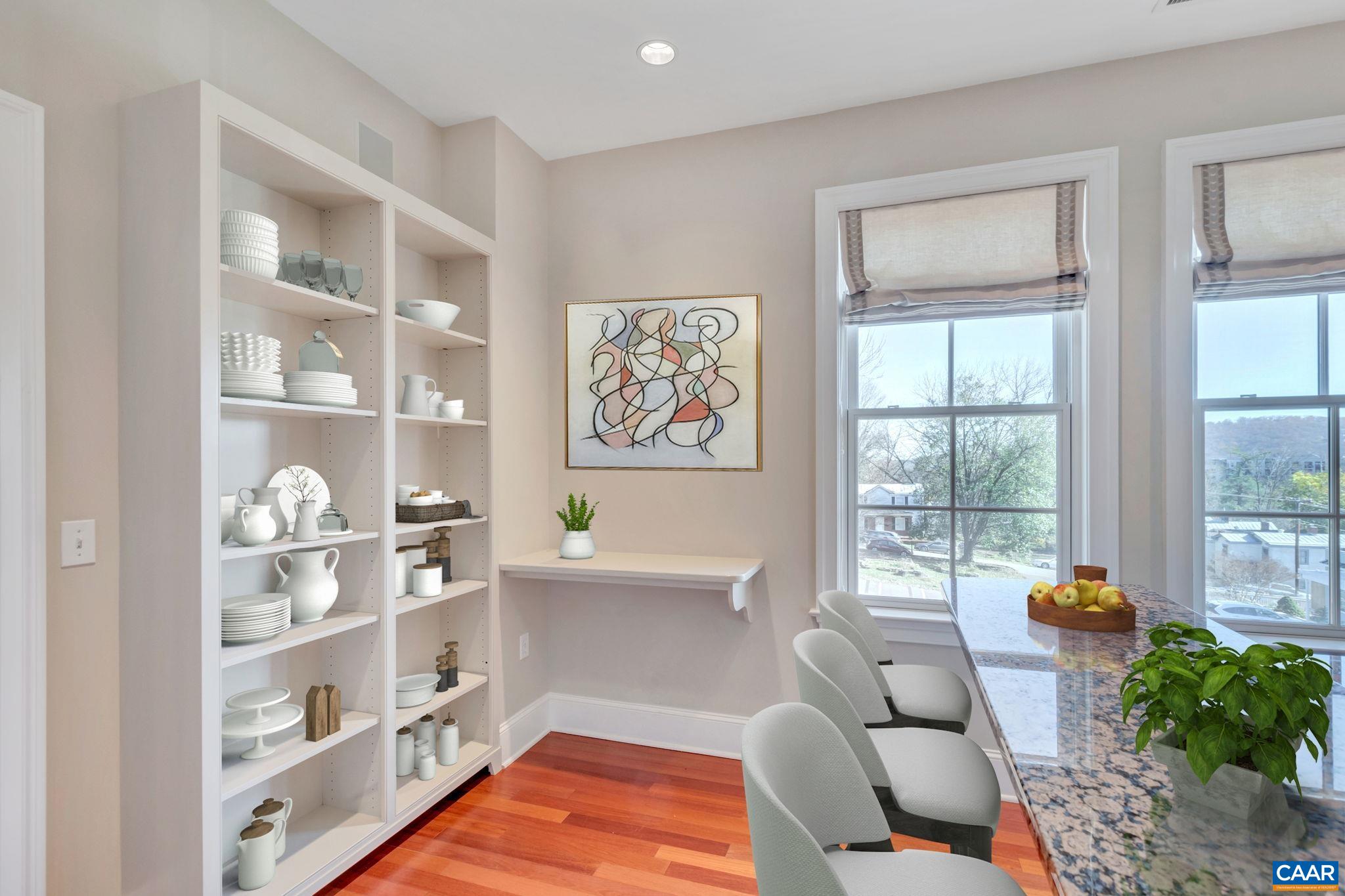 210 NE 10TH ST Unit: 103