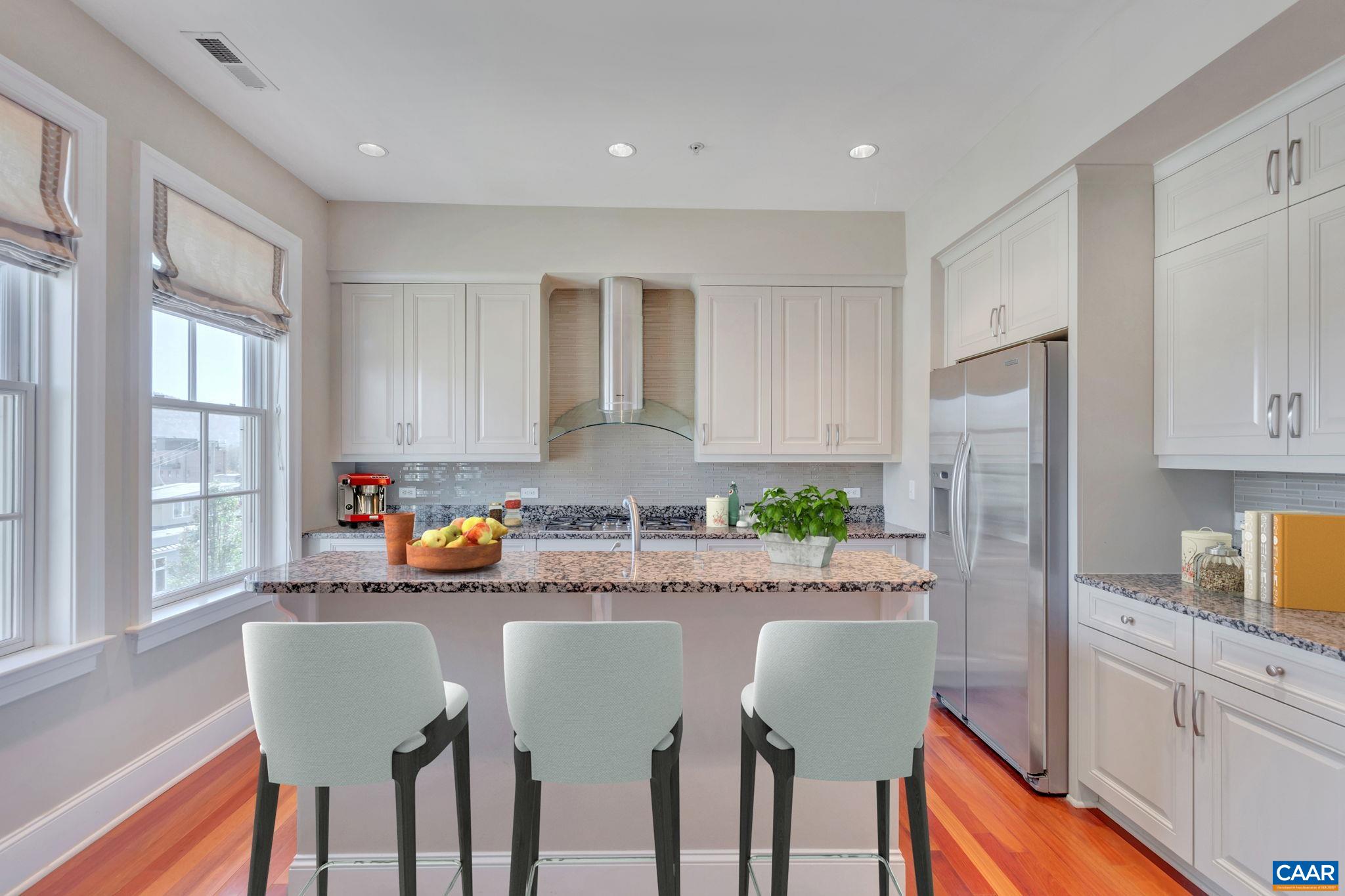 210 NE 10TH ST Unit: 103