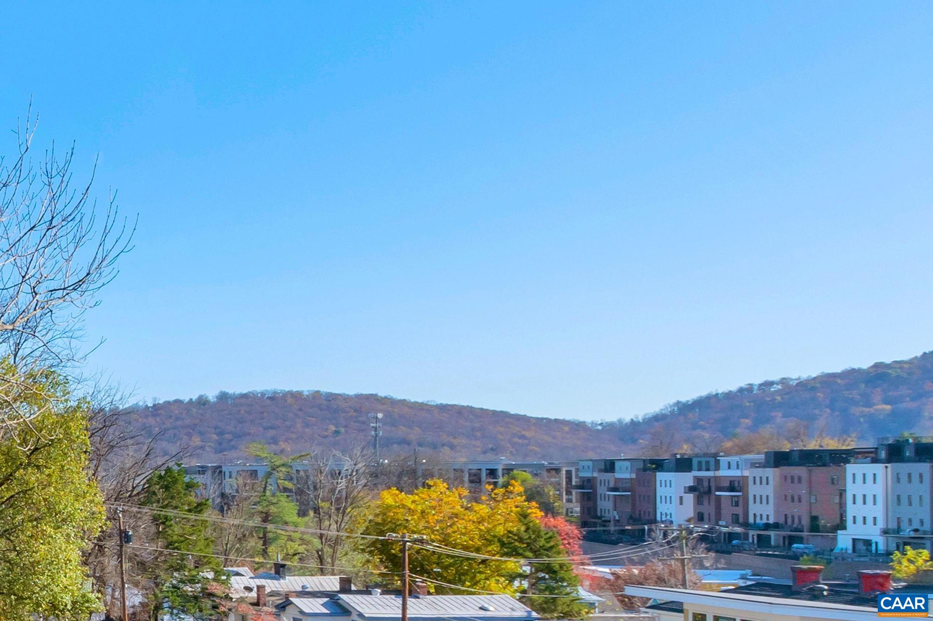 210 NE 10TH ST Unit: 103