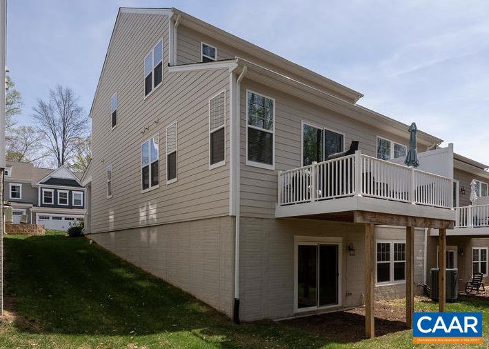 1788 FLORA LN