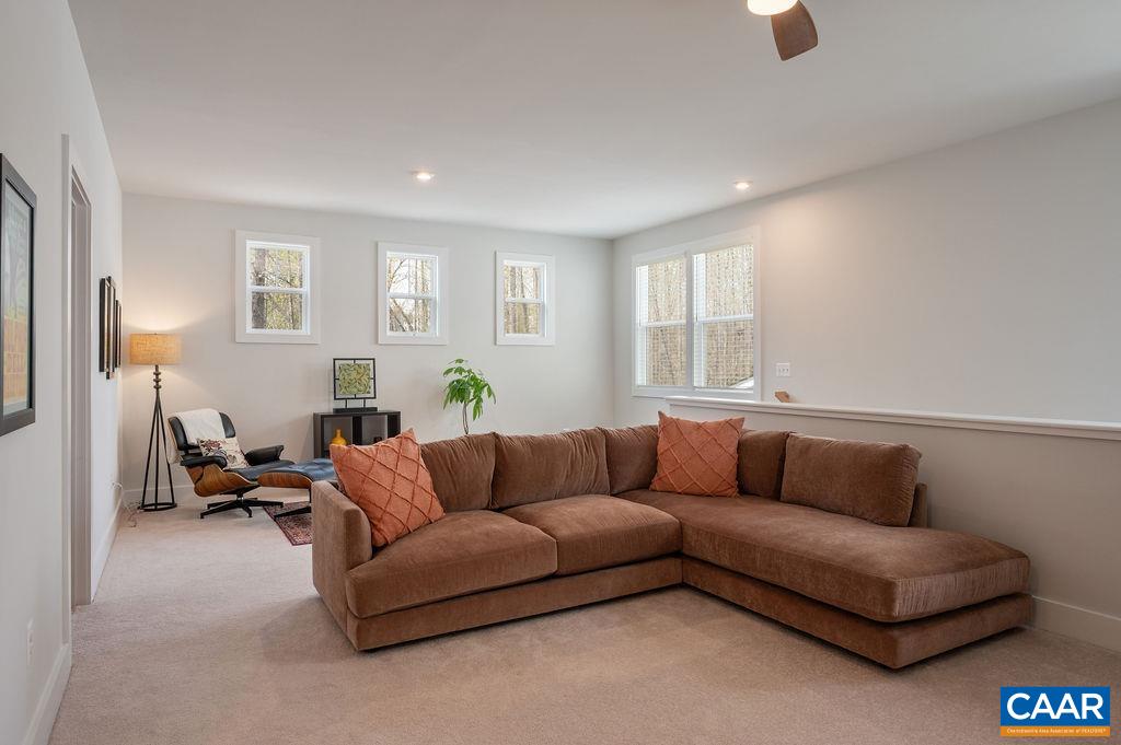 1788 FLORA LN