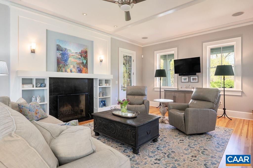 6877 HARVEST FARMS LN