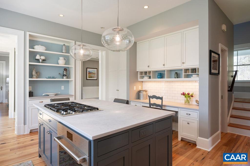 6877 HARVEST FARMS LN