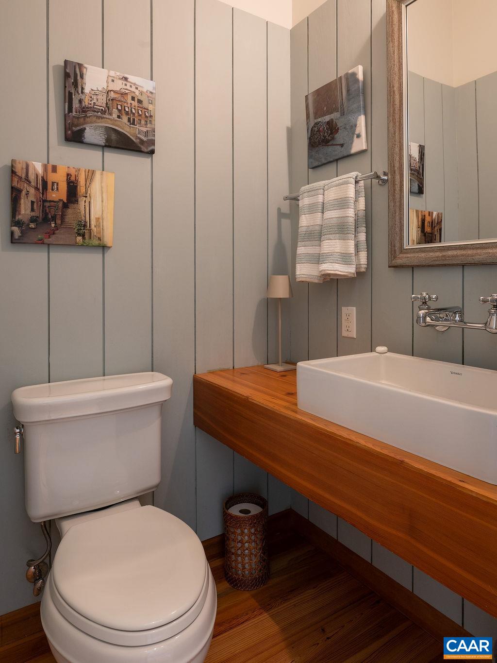 6877 HARVEST FARMS LN