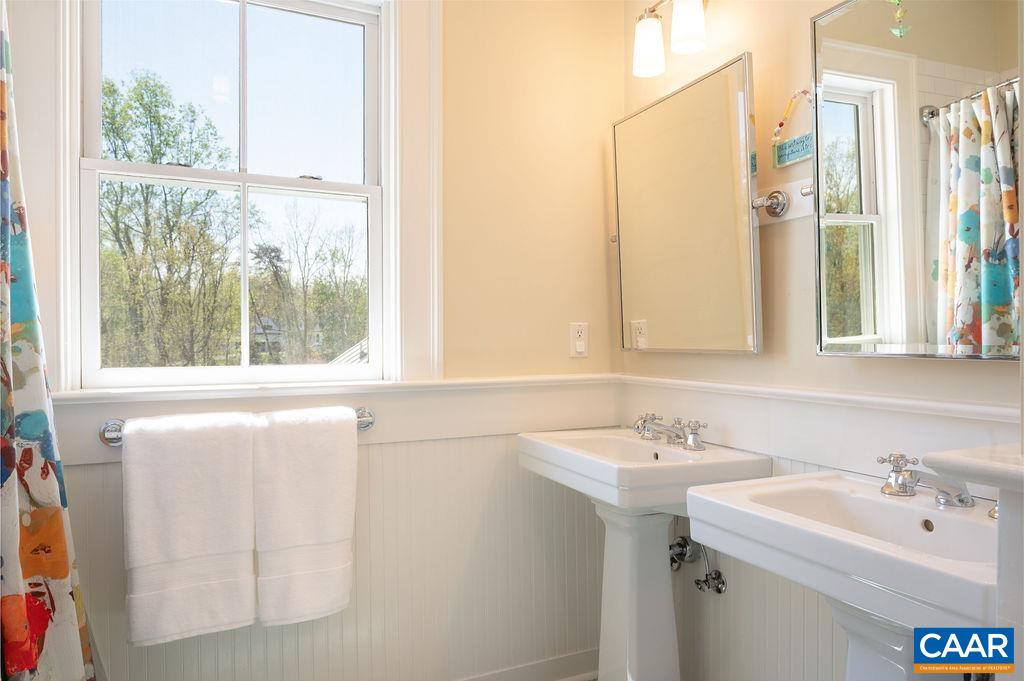 6877 HARVEST FARMS LN