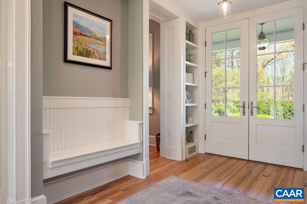 6877 HARVEST FARMS LN