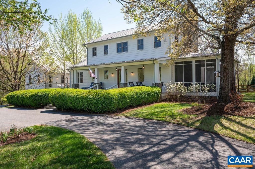 6877 HARVEST FARMS LN