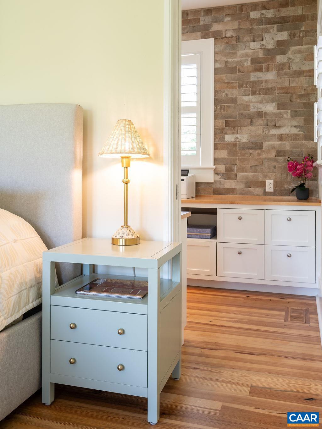 6877 HARVEST FARMS LN