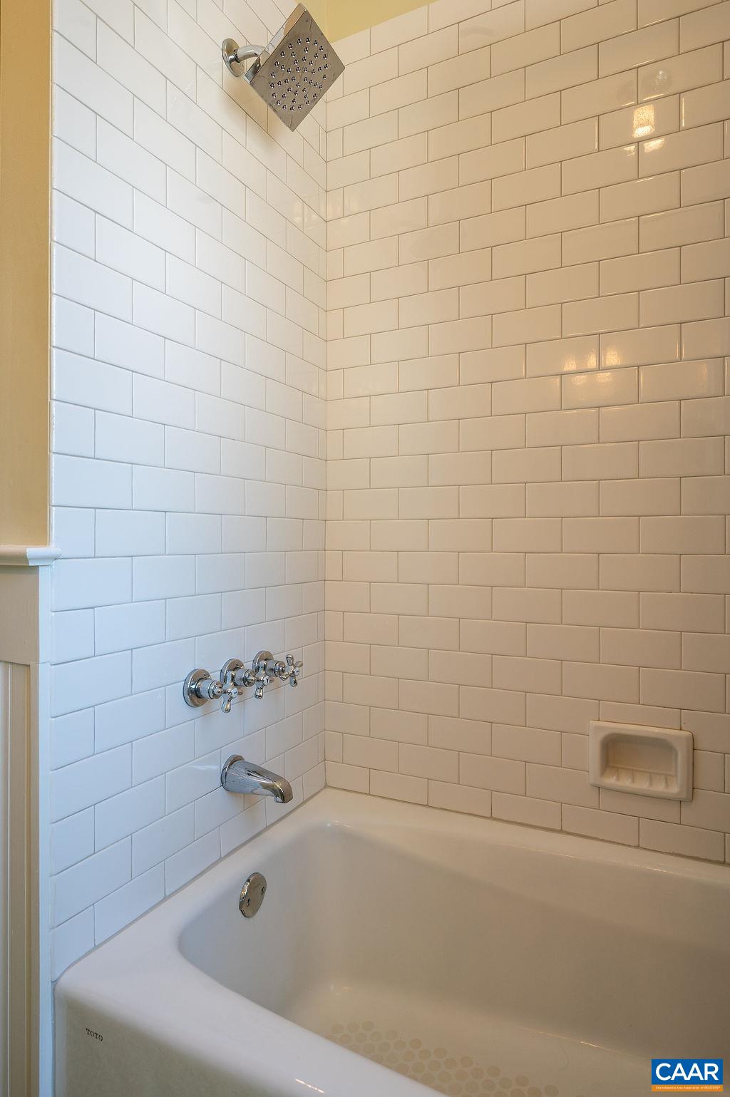 6877 HARVEST FARMS LN