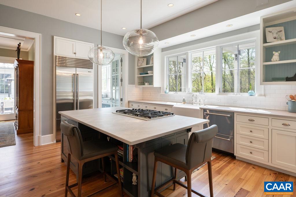 6877 HARVEST FARMS LN