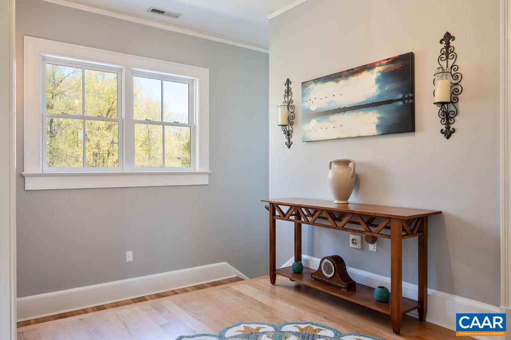 6877 HARVEST FARMS LN