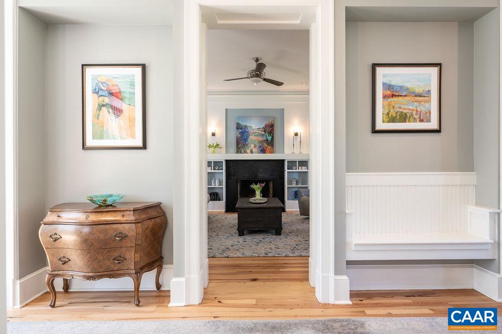 6877 HARVEST FARMS LN