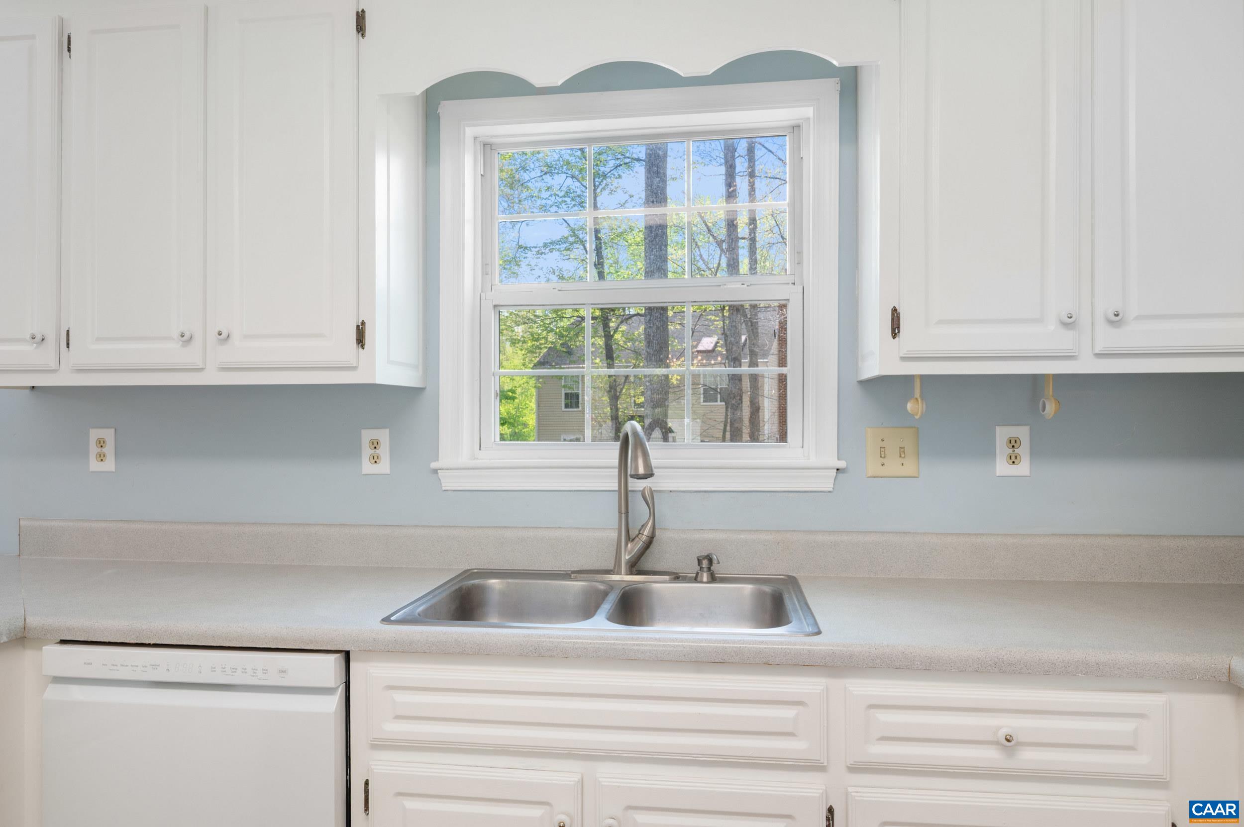 2089 WHISPERING WOODS DR