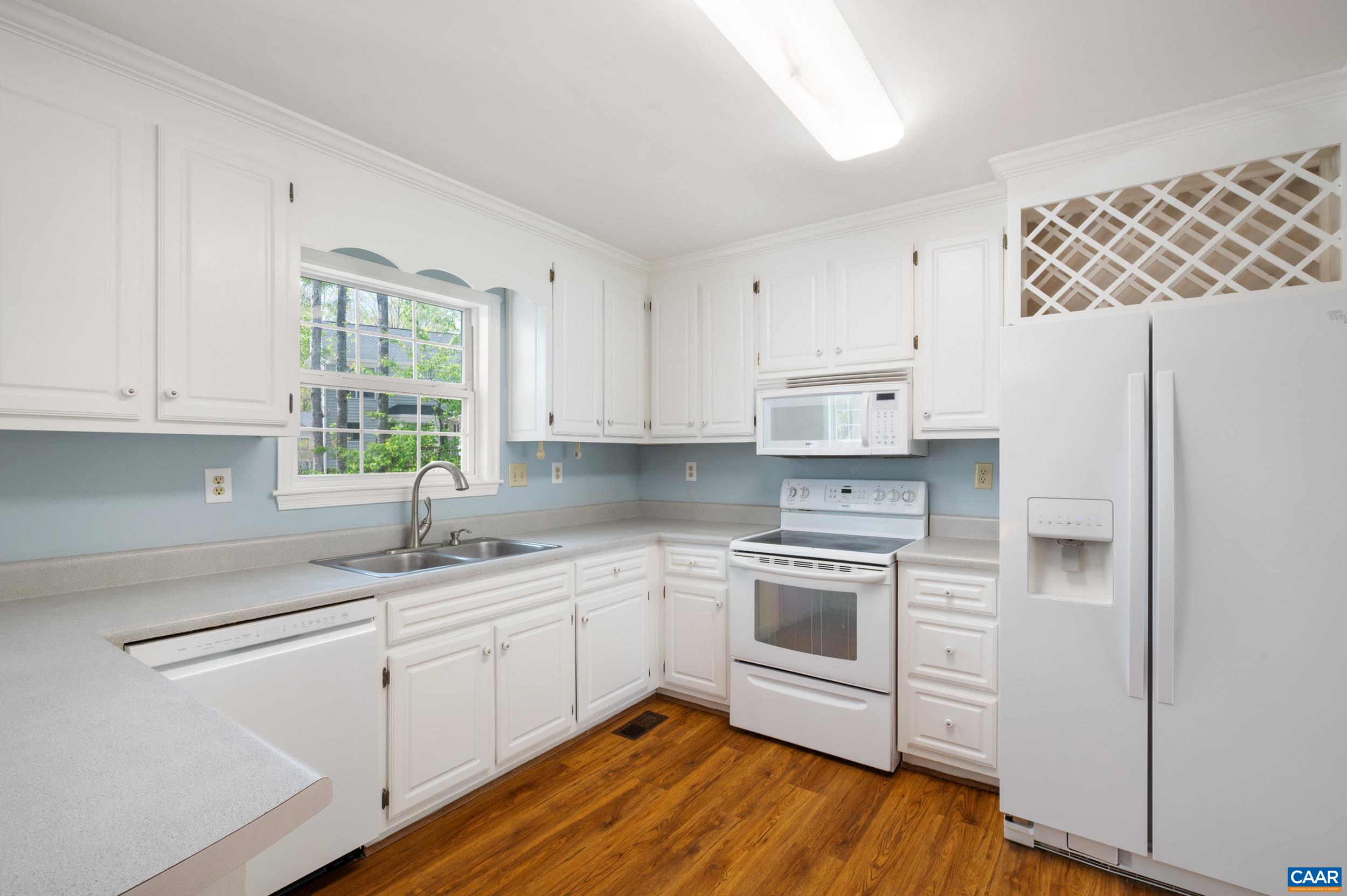 2089 WHISPERING WOODS DR