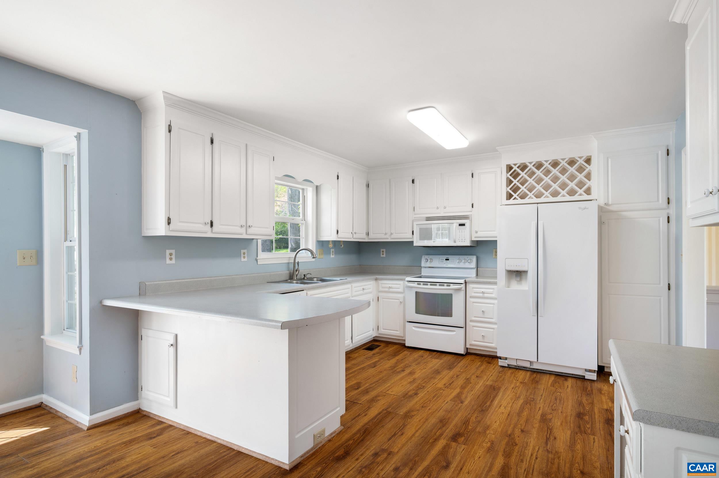 2089 WHISPERING WOODS DR