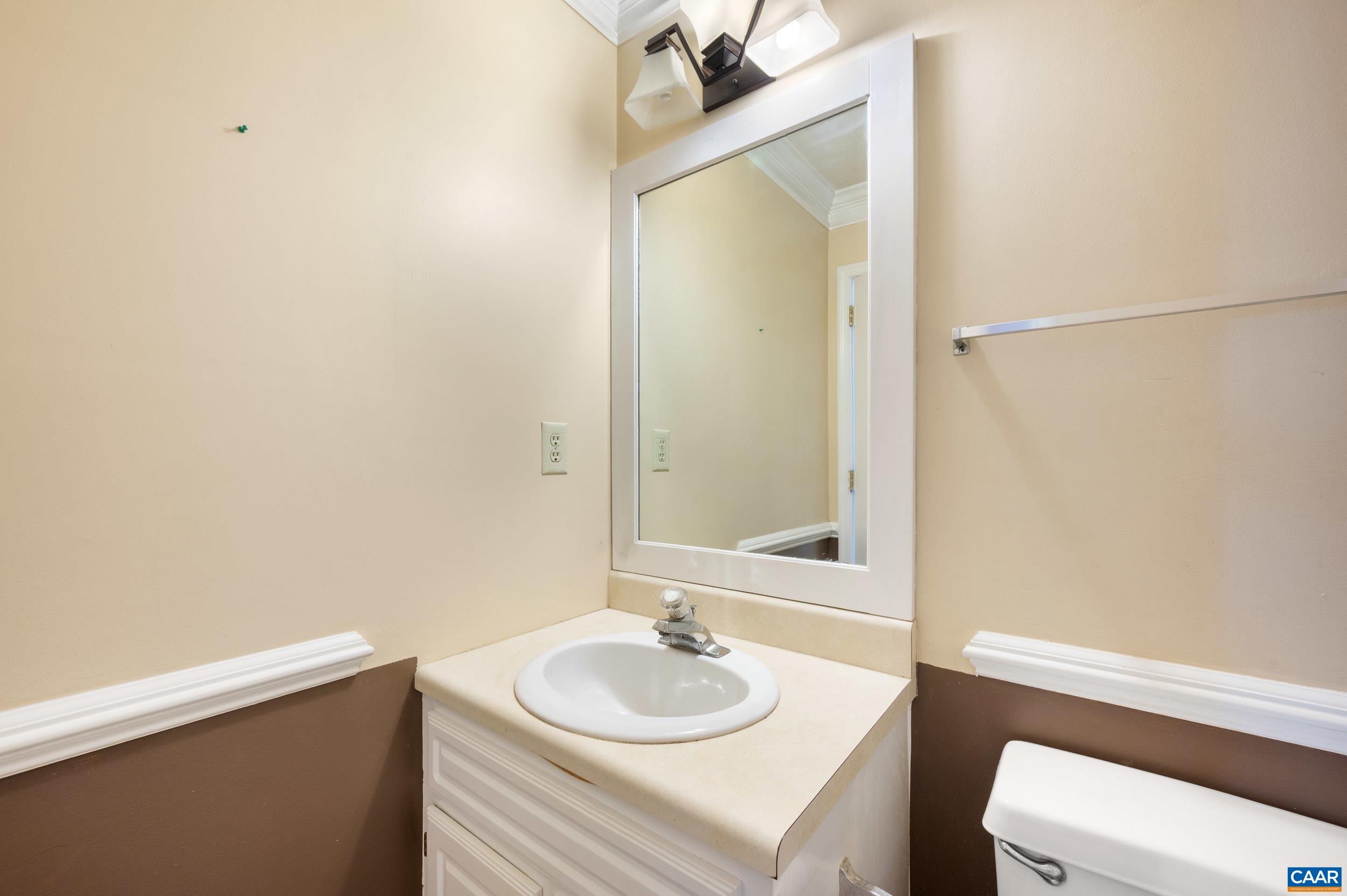 2089 WHISPERING WOODS DR