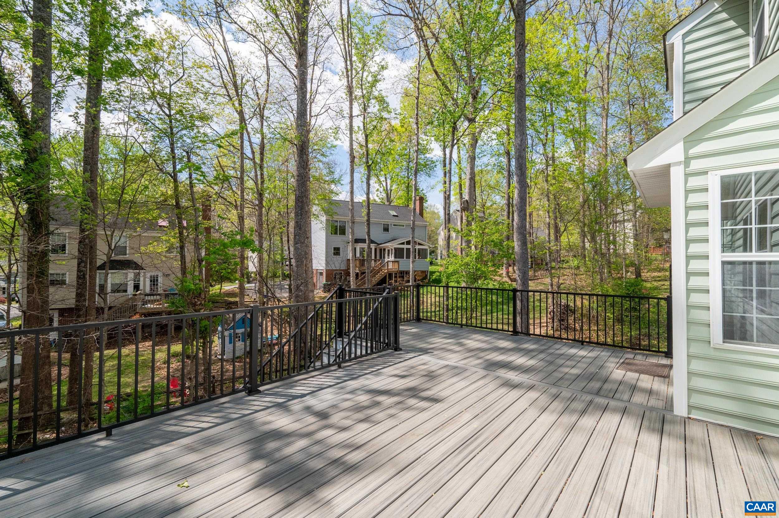 2089 WHISPERING WOODS DR