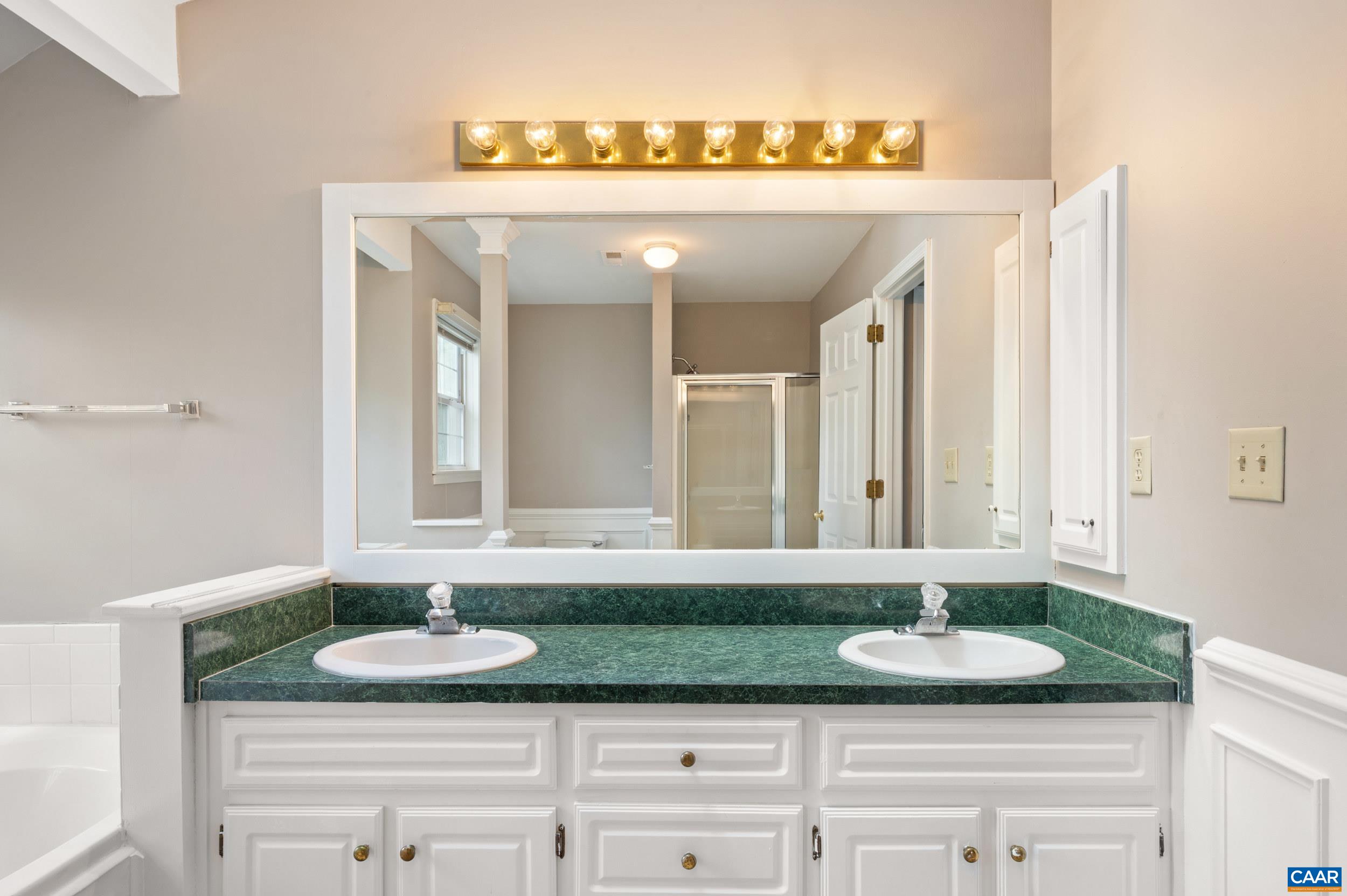 2089 WHISPERING WOODS DR