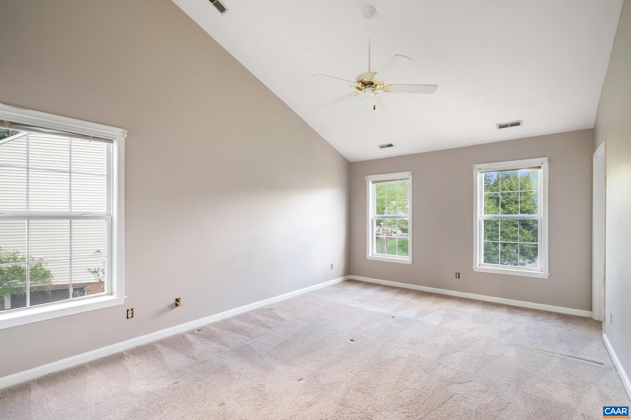 2089 WHISPERING WOODS DR