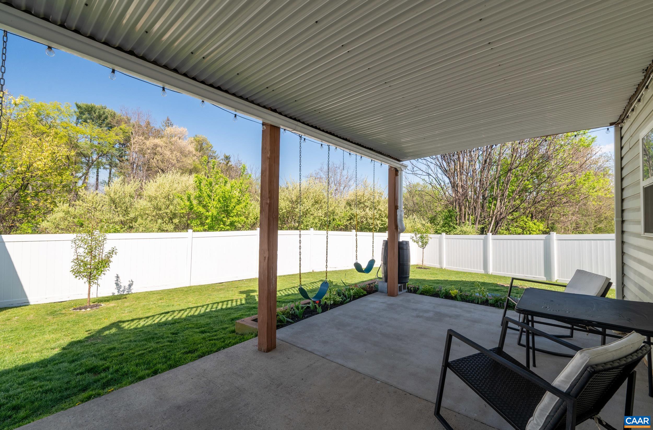 225 MAYFIELD LN