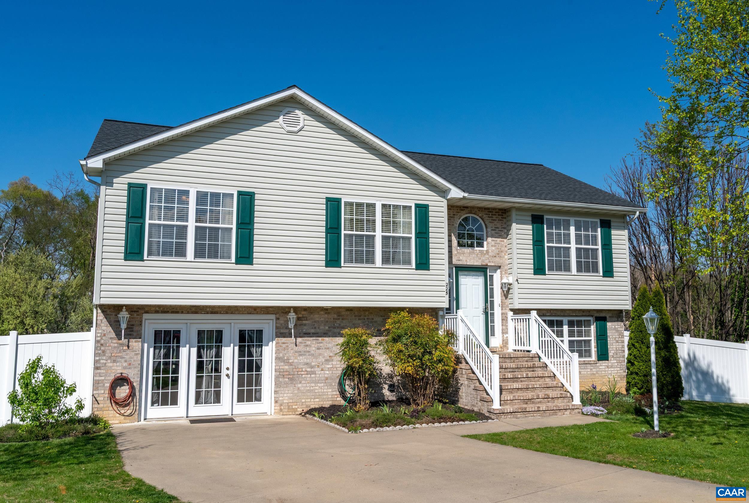 225 MAYFIELD LN
