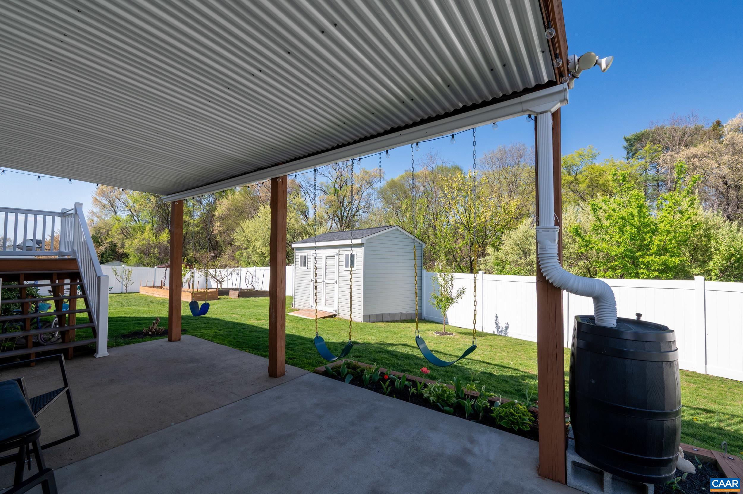 225 MAYFIELD LN