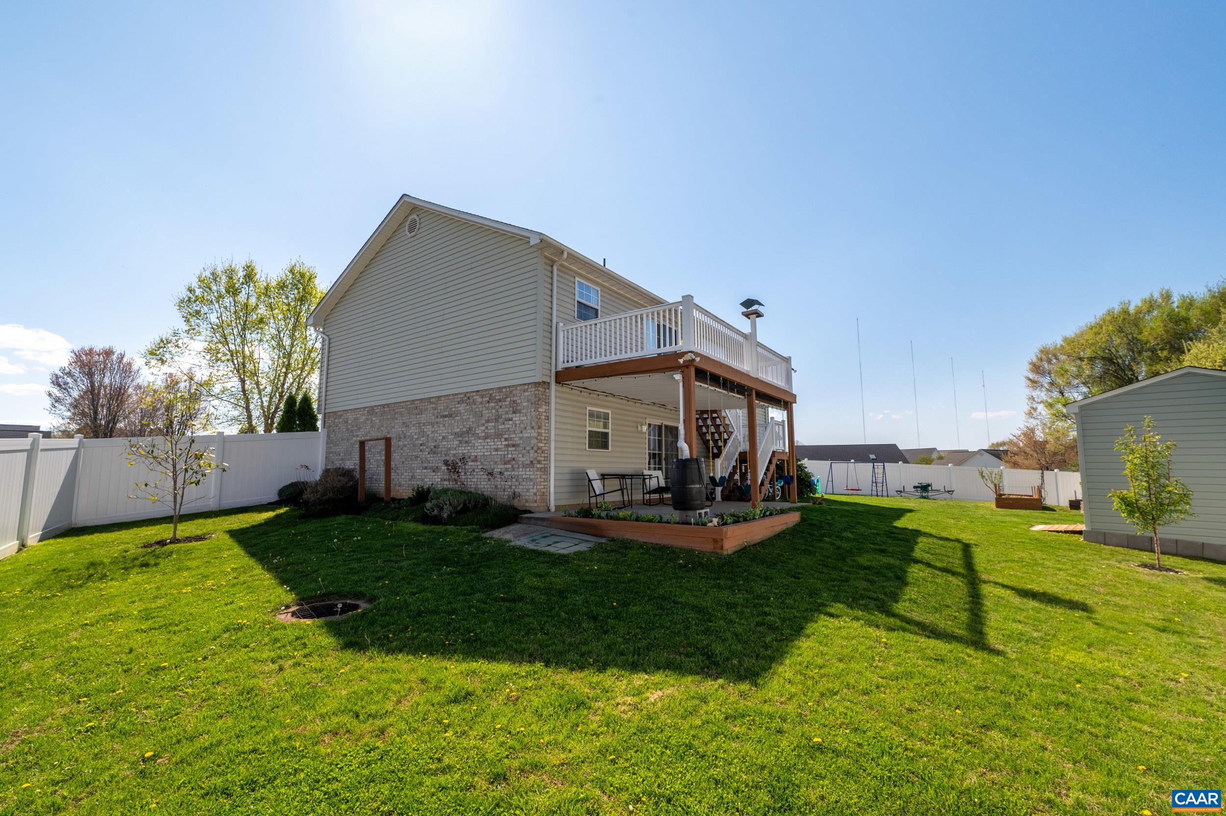 225 MAYFIELD LN